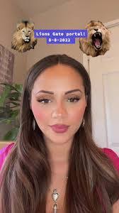 Isabelle Phelps's Instagram, Twitter & Facebook