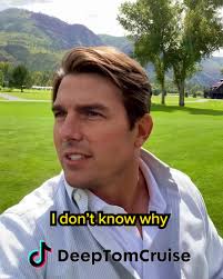 Paris Hilton and Tom sing Elton John with a dog!