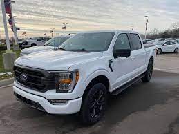 New headlights and led daytime running lights. Oxford White F 150 2021 Club F150gen14 Com 2021 Ford F 150 Lightning Ev Raptor Forum 14th Gen