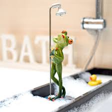 Deko Frosch Unter Der Dusche Dekofigur Frosch Hellgrun Hohe Ca 24 5cm Dekofiguren Frosch Deko Figuren Deko