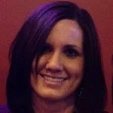 Dana Bee's Instagram, Twitter & Facebook