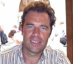 Jean Pierre LACOSTE, 61 ans (BIARRITZ, PARIS)