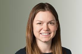 Amanda Kross's Instagram, Twitter & Facebook