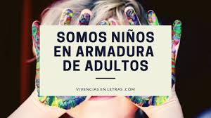 La labor como adultos y figuras de referencia para los hijos es aprender a gestionar el equilibrio entre mantenerse firmes y dar autonomía para conseguir un desarrollo integral adaptado a las necesidades y el ciclo vital del menor. Reflexion Somos Ninos En Armadura De Adultos Feliz Dia Del Nino Vivencias En Letras Reflexiones Para La Vida Y Desarrollo Personal