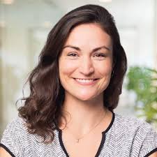 Ich habe einen neuen Job und arbeite jetzt als Senior Manager