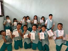 Edy vanhoten khususnya tentang perihal pengaduan mengenai informasi kepala sekolah yang tidak ada pada halaman profil. Lab School Universitas Negeri Surabaya