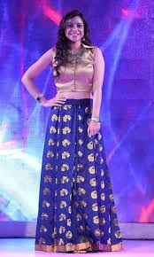 9 Irresistible Pattu Dress Models You Need To Know Keep Me Stylish These are one of the traditional sarees in india. 9 irresistible pattu dress models you