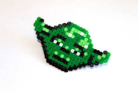 Broche En Perles Pixel Art Hama Mini Geek Broche Etsy Broche En Perles Hama Perle