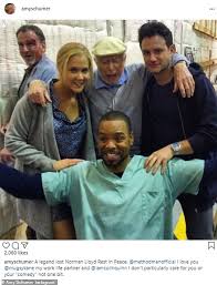 His family was jewish and lived in brooklyn, new york.his father, max perlmutter, was an accountant who later became a salesman and proprietor of a furniture store. 8yihadj9fcc63m