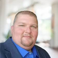 Lenny Guerra's Instagram, Twitter & Facebook