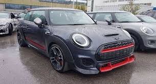 2020 Mini John Cooper Works Gp Unverkleidet Gesichtet Wird Uber 300 Ps Verfugen Autodasalleinefahrt Autod John Cooper Works John Cooper Mini Cooper Models