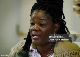 Gina Gloria's Instagram, Twitter & Facebook