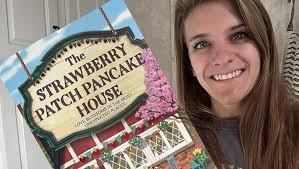 The Strawberry Patch Pancake House: A small-town romance, perfect for fans  of forced proximity, found family, and slow-burn romcoms for summer reading  in 2025 (Dream Harbor) (Book 4): Gilmore, Laurie: 9780008713348: Amazon.com:
