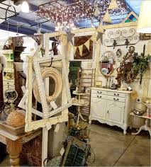 17 Amazing Shabby Chic Consignment Furniture Collection Antique Booth Displays Shabby Chic Shops Shabby Chic Antiques