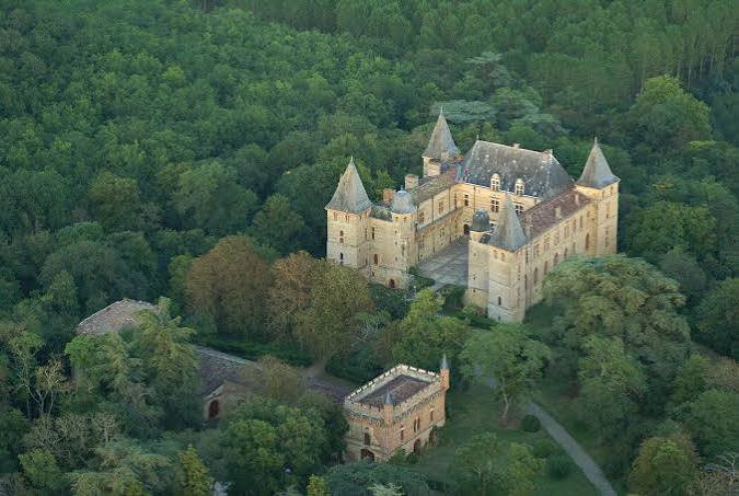 Le château de Caumont