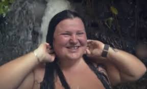 Jun 20, 2021 · відома українська блогерка альона венум розповіла, скільки заробляє грошей. Stalo Vidomo Komu Nalezhit Serce Spivachki Alona Alona Foto Novini Ukrayinci