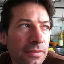 EL TÉMPANO (Adrián Abonizio). Grabado en sus casas con teléfonos o  computadoras. La idea surgió en base a al cuarentena. Decidimos hacer cada  uno una parte y después editarlo todo junto. En