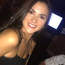 Leanne Farley's Instagram, Twitter & Facebook