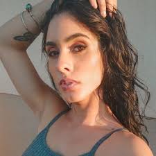 Lilian Becker ❤ (@_LilyBecker_)