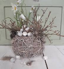Osternest Kranz Wachteleier Kleines Schwedenhaus Osterdeko Weiss Shabby Chic Osterdeko Ostern Schone Ostern