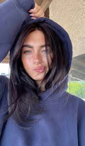 Ali Blum (aliblum08)