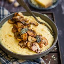 Polenta Cremeuse Aux Champignons En 2020 Polenta Cremeuse Polenta Recette Polenta