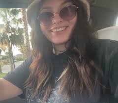 Just single dad looking for some cool people to vibe with to do stuff  whenever I can that is lol partial nerd, partial music lover, and just  overall chill