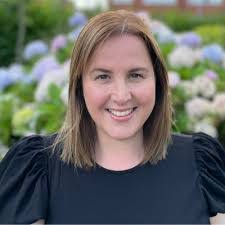 Hannah Clubb's Instagram, Twitter & Facebook