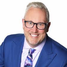 Kay Babcock's Instagram, Twitter & Facebook