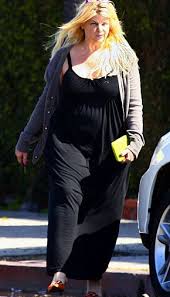 Kirstie alley might be ricki lake's dancing inspiration, but it wasn't been an easy venture for the dwts success story. Kirstie Alley S Weight Loss Reality Show Gets Premiere Date Us Weekly
