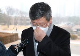 이용구 몸담았던 법무법인 대표, 이성윤 변호인으로 나섰다. æª¢ íƒì‹œê¸°ì‚¬ í­í–‰ ì´ìš©êµ¬ì‚¬ê±´ ì§ì ' ìˆ˜ì‚¬í•œë‹¤