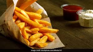 Lo sappiamo che non possiamo mangiarle tutti i giorni, anche perché la frittura non è proprio una cottura sana e leggera, ma una volta ogni tanto possiamo toglierci lo sfizio e goderci un bel piatto di patatine fritte , accompagnate magari da un po' di. Questo E Il Segreto Migliore Per Rendere Il Vostro Patatine Fritte Fatte In Casa Super Croccante 360 Gradi Notizie