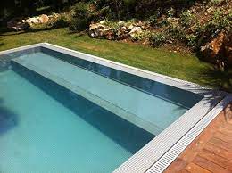volet immerge sous banquette carrelee de la piscine escalier piscine piscine amenagement paysager piscine