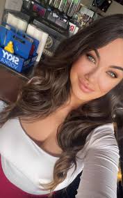 Open today 10-2! Escape the cold and start you long weekend right at Raise  the Bar Boutique💋🫶🏼