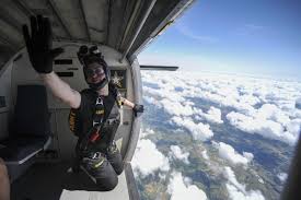 Two years later, the department of defense announced that the strac team would become the united states army parachute team. Army Golden Knights Visit Central Texas News Forthoodsentinel Com