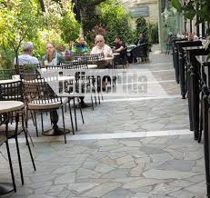 Αποχετευση αδαμων (13.700 μ) 2. Epistrofh Sthn Kanonikothta Kai Stis Kafeteries Ths Khfisias Me Xamogela Alla Kai Me Maska Eikones Ellada Iefimerida Gr