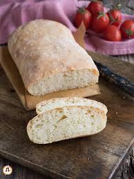 Pane Morbido Fatto In Casa Impasto Soffice Con 1 Gr Di Lievito Di Birra Nel 2020 Pane Morbido Idee Alimentari Ricette