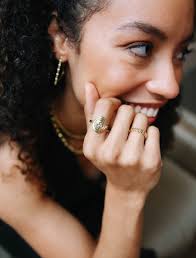 Melissa Ring's Instagram, Twitter & Facebook