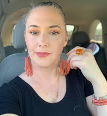 Photographer helps woman in Detroit find self-worth