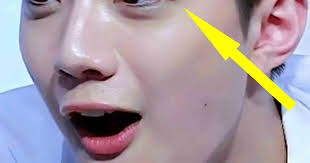 These are some of the distinctive features when it comes to korean eye makeup. 10 Male Idols Who Have Cow Eyes According To Koreans Koreaboo