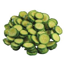 Ungere leggermente due teglie da forno e disporre le rondelle di zucchine in una delle due e le melanzane nell'altra, senza sovrapporre le fette. Zucchine Rondelle