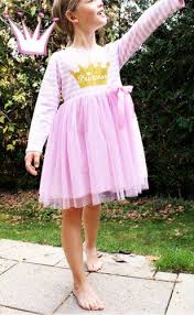 Fertigung aus stabilem karton zum. Prinzessin Kinder Kleid Mit Tutu Online Shop Schweiz Rosa Gestreifter Rock Mit Tutu Und Glitzer Aufdruck Fur Kinder Kinder Kleider Gestreifte Rocke Kleider