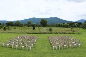 Field Of Dreams For Wedding Ceremonies Khimaira Farm Wedding Venue Shenandoah Valley Blue Ridge Mountains Luray Va Farm Wedding Venue Farm Farm Wedding