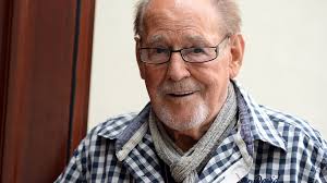 Bis es aber so weit ist, gibt es noch viel zu tun. Herbert Kofer Feiert Zum 95 Seine Premiere Als Rocksanger B Z Berlin