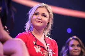 Sophia laura maria thiel (* 13. Sophia Thiel Darum Lost Ihr Neues Bikinifoto Diskussionen Aus Fit For Fun