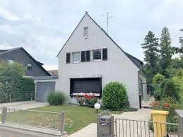 Best accommodation in oberkassel (dusseldorf), germany, places to stay in oberkassel (dusseldorf). Familien Aufgepasst Renovierungsbedurftiges Einfamilienhaus Mit Grunblick Fohrer Immobilien Gmbh