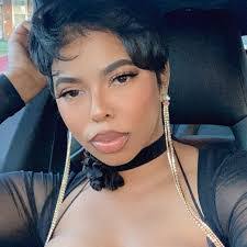 Jasmine Davenport's Instagram, Twitter & Facebook