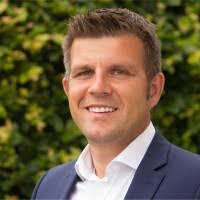 Lisa Butkiewicz's Instagram, Twitter & Facebook