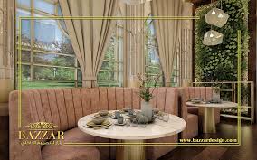 تصميم مطعم على الطراز المودرن الممزوج بالعناصر التصميمية الغنية كاستخدام الارش فى النوافذ واستخدام النباتات فى الحوائط لتعطى نوعا من القر decor home decor home