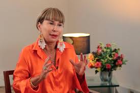 Arango fue una de las personas centrales de su campaña presidencial, que culminó en victoria, y luego una de las figuras. Alicia Arango Se Va Del Ministerio Del Interior Gobierno Politica Eltiempo Com